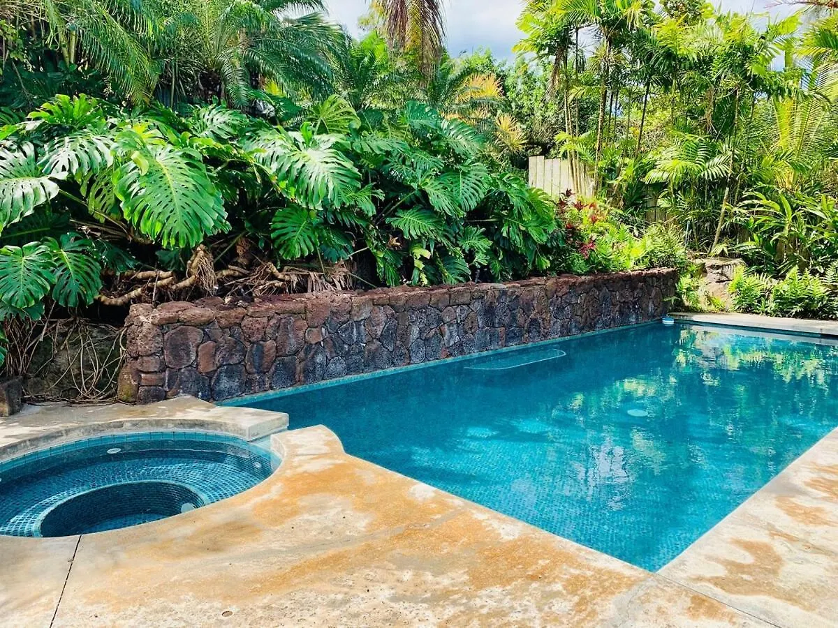 Waimea Bay Tropical Retreat With Pool And Jacuzzi Villa Haleiwa